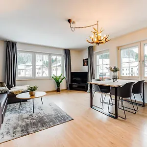 Vyld: Inmitten Der Berge Apartment
